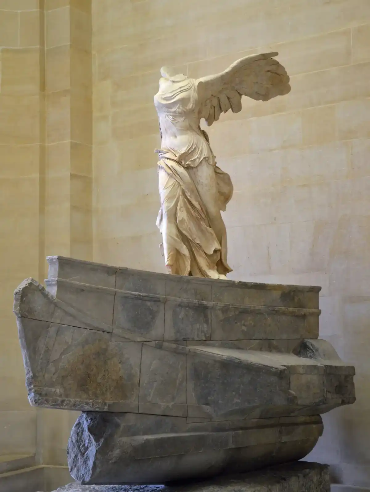 Nike van Samothrake, marmeren beeld, Louvre
