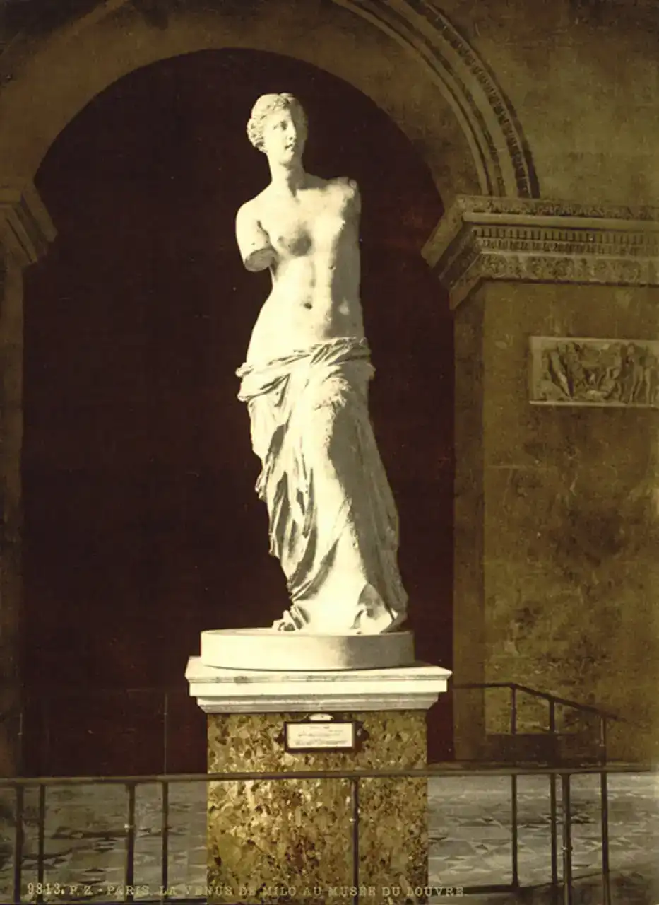Venus de Milo, Louvre